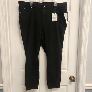 Tahari Women's Skinny Jeans in Deep Black 24W